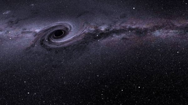 В центре огромной галактики обнаружена самая большая черная дыра